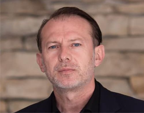 Funcţia de premier: 9 candidaţi pe loc